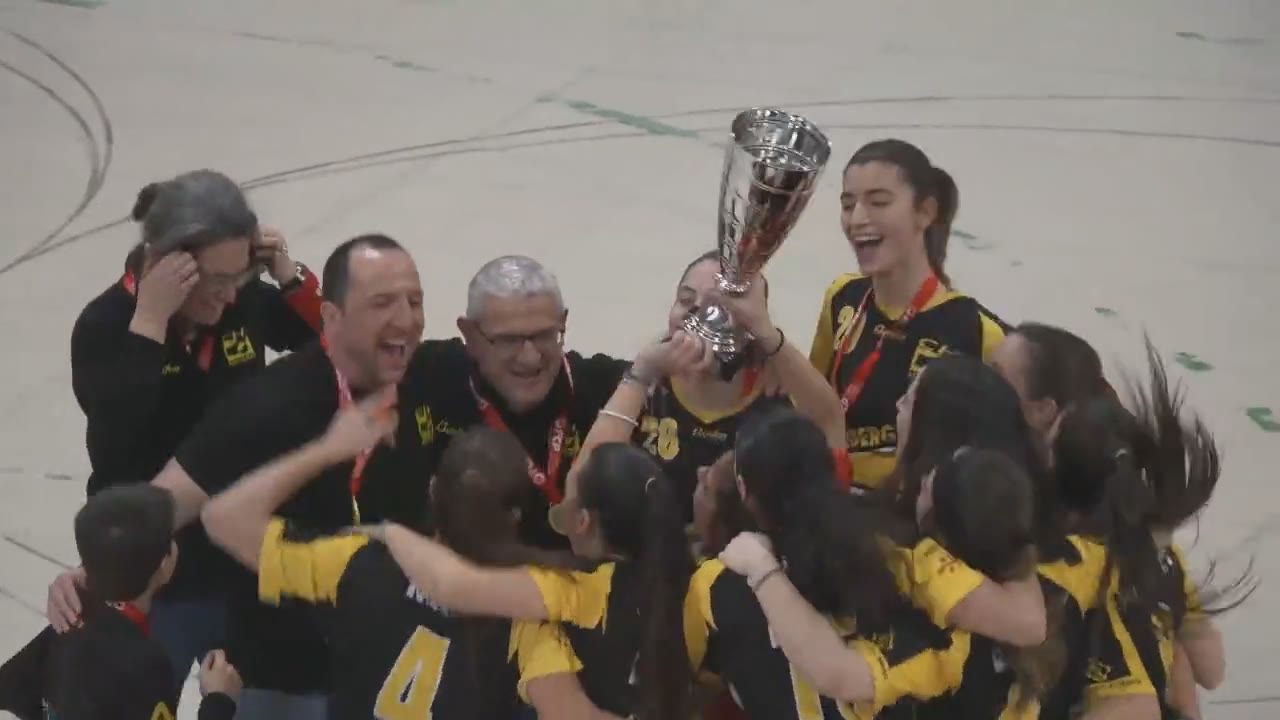 el-ch-mataro-femeni-campio-de-la-copa-generalitat-per-la-porta-gran