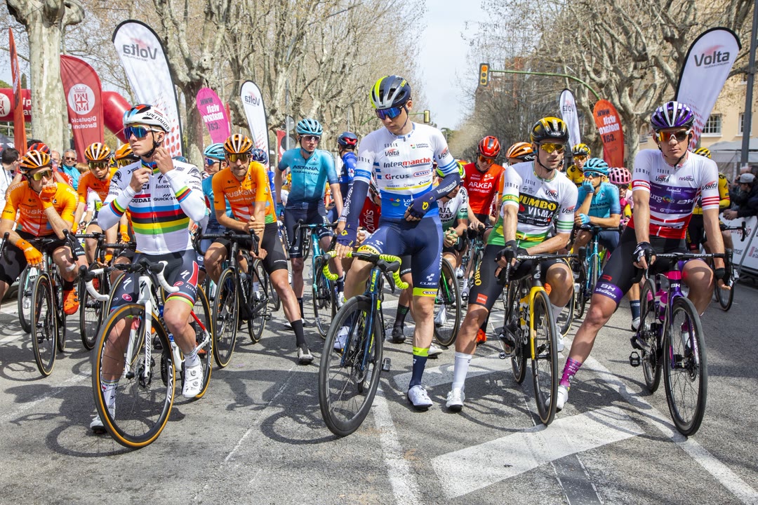 mataro-sera-sortida-detapa-de-la-volta-ciclista-catalunya-masculina-i-femenina