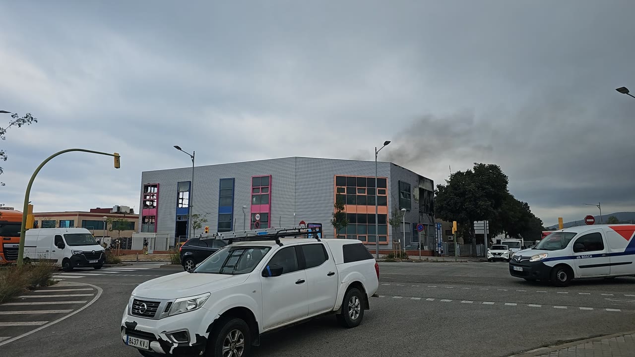 Bombers incendi Punt Roma 1.jpeg