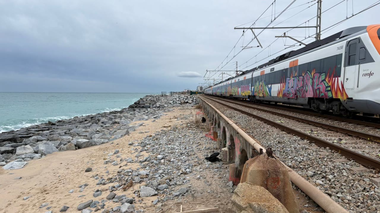 pocs-trens-i-lents-un-dia-mes-de-maldecaps-a-lr1