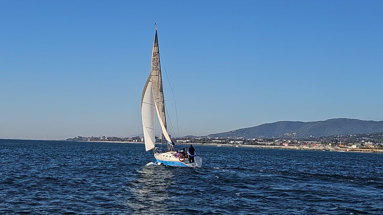 lassociacio-nautica-social-thalassa-obra-el-mar-a-collectius-vulnerables-o-en-risc-dexclusio-social