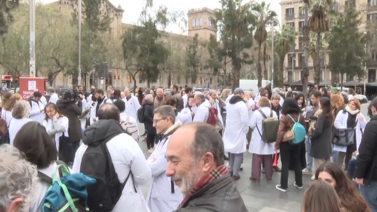 els-metges-tornen-a-sortir-al-carrer