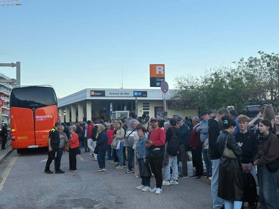 circulacio-interrompuda-a-lr1-entre-canet-i-arenys-de-mar