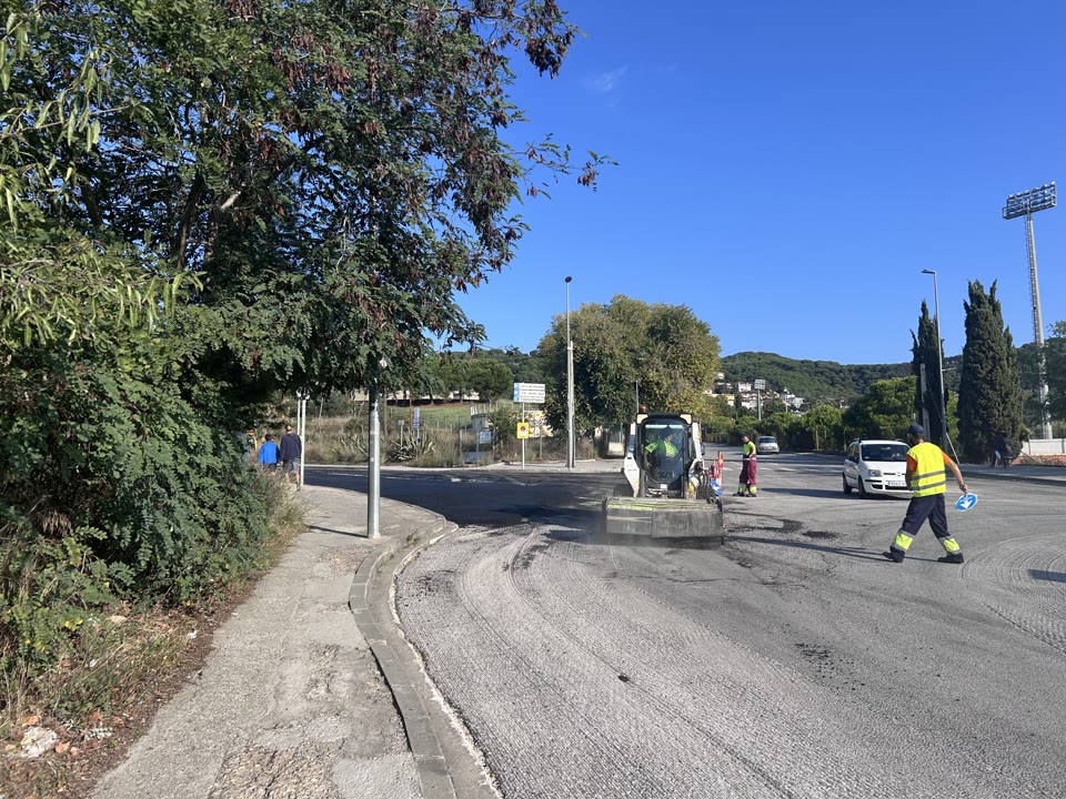 lasfaltatge-del-carrer-galicia-posa-punt-final-als-treballs-per-arranjar-43000-m2-de-paviment