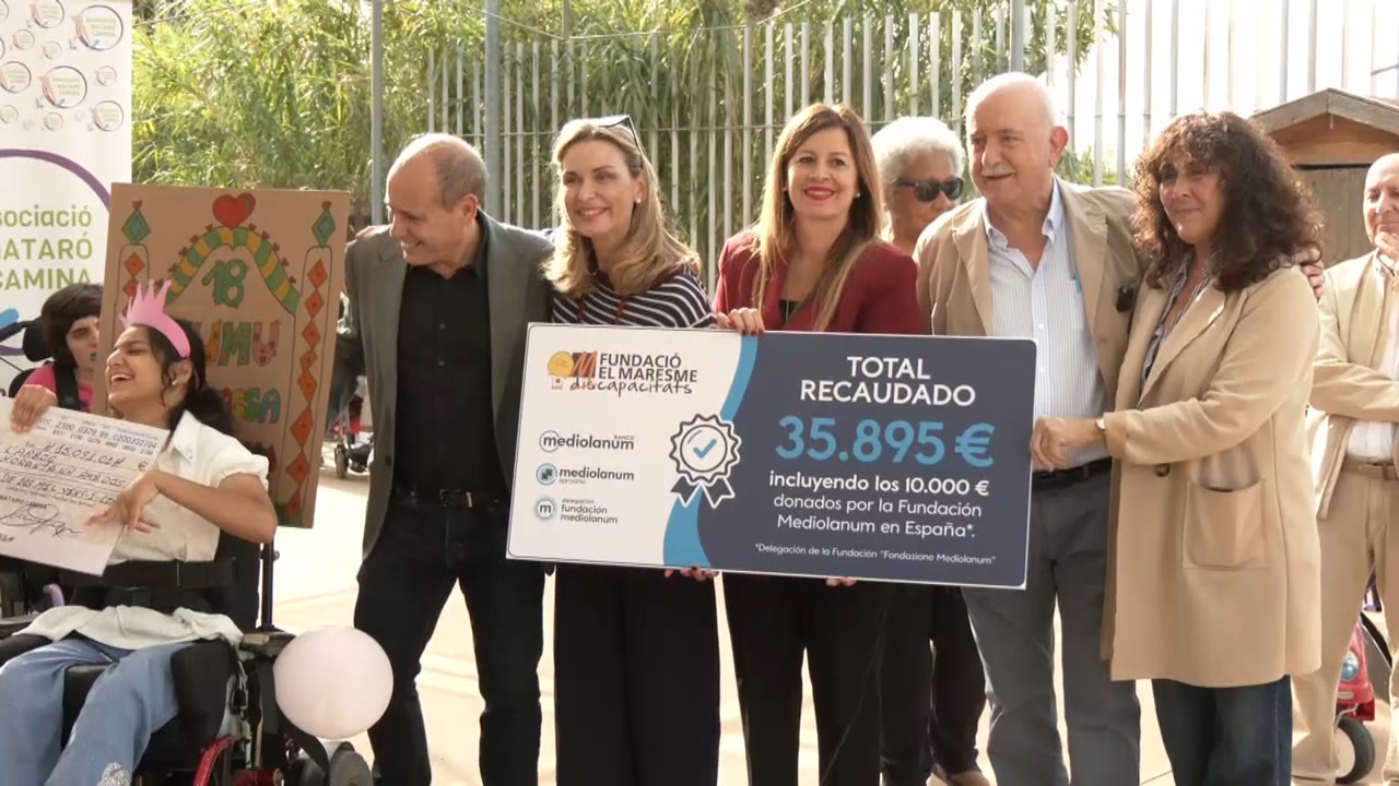 mataro-camina-lliura-el-xec-del-seu-quart-concert-solidari