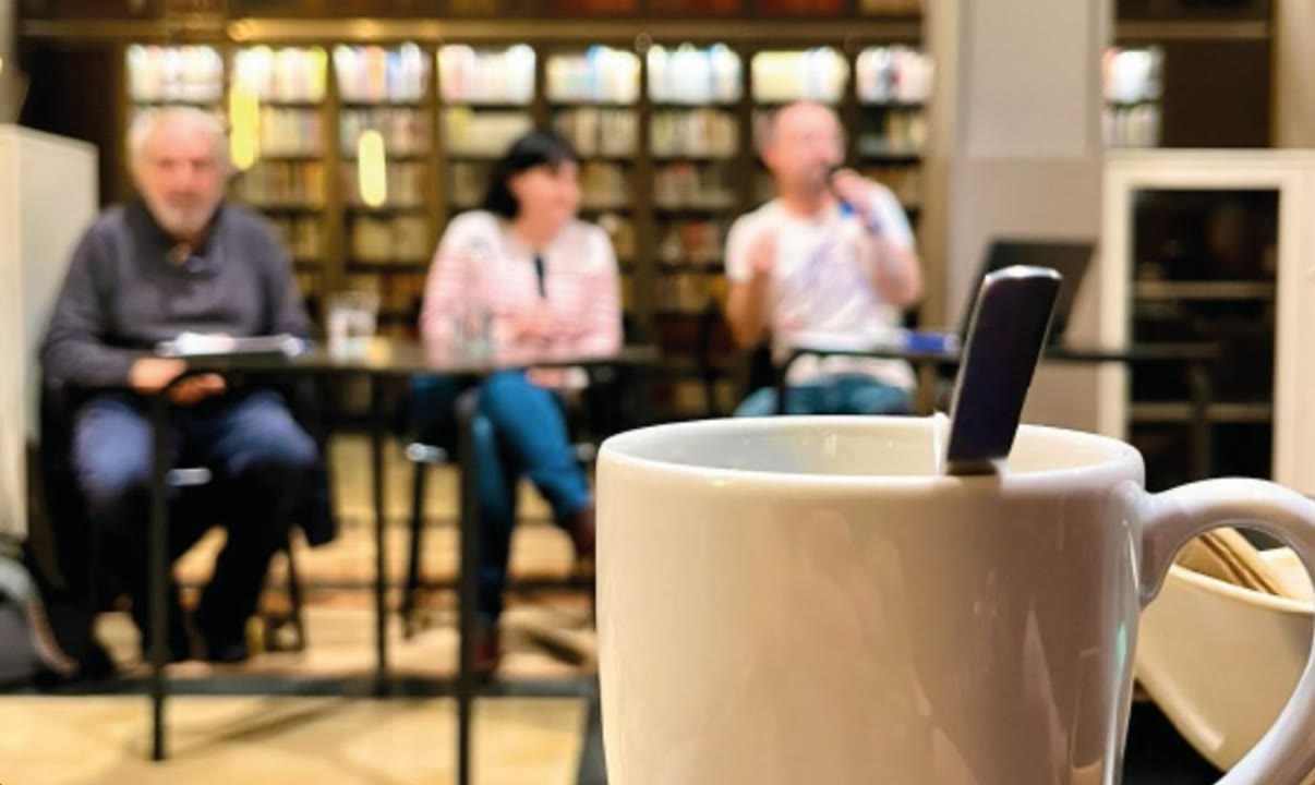 Cafe de la biblioteca.jpg