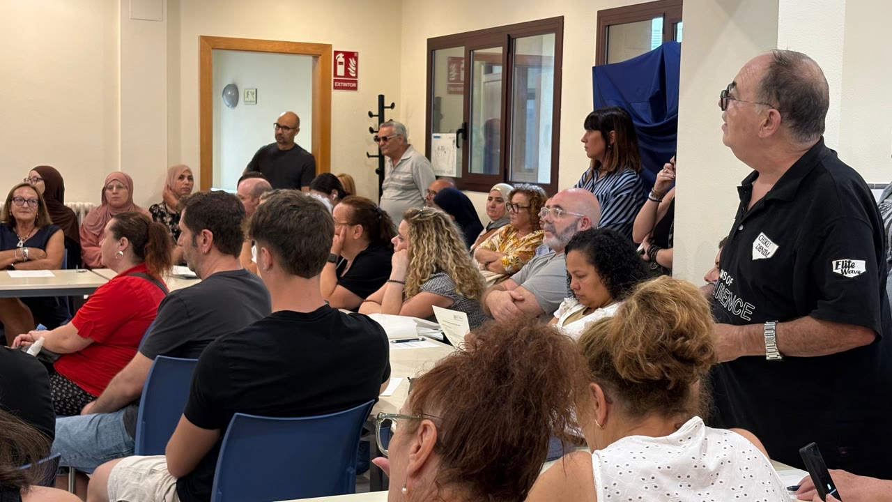 Reunió afectats clínica.jpeg
