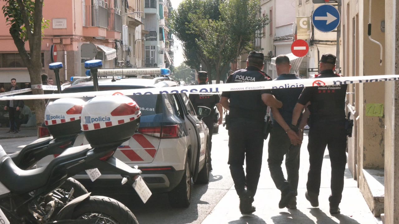 tres-detinguts-i-gairebe-una-seixantena-dembolcalls-de-cocaina-a-la-fruiteria-de-cerdanyola