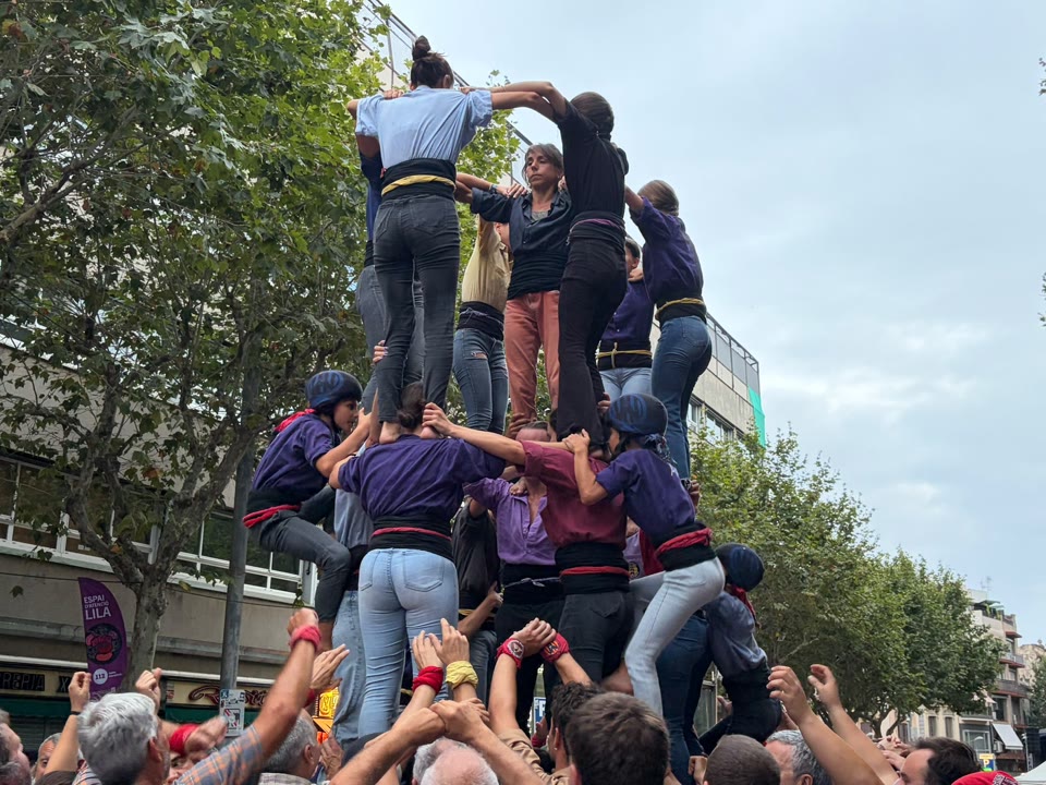 Els Capgrossos assagen a la plaça.jpeg