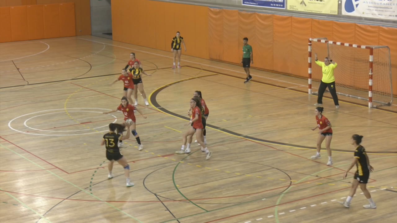 el-cjh-mataro-es-juga-el-lideratge-amb-lhandbol-vilamajor