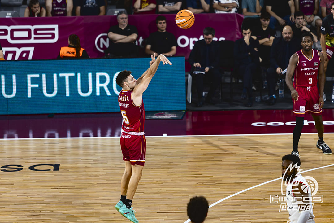 mataroni-dani-garcia-acosta-elit-basquet-seva-ciutat-amb-exclusiu-campus-tecnificacio