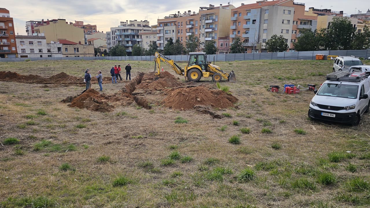 lajuntament-avalua-sobre-el-terreny-la-reconstruccio-de-can-fabregas