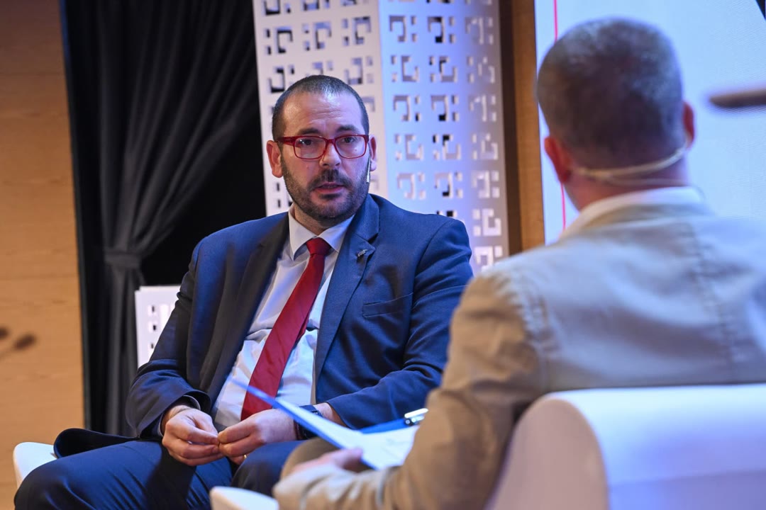 David Bote es reivindica i dibuixa el full de ruta de Mataró