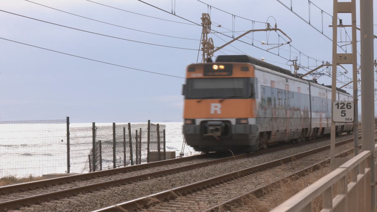 <p class="MsoNormal">Retards a la línia R1 de Rodalies per l'atropellament d'una persona a Mataró<strong><o:p></o:p></strong></p>