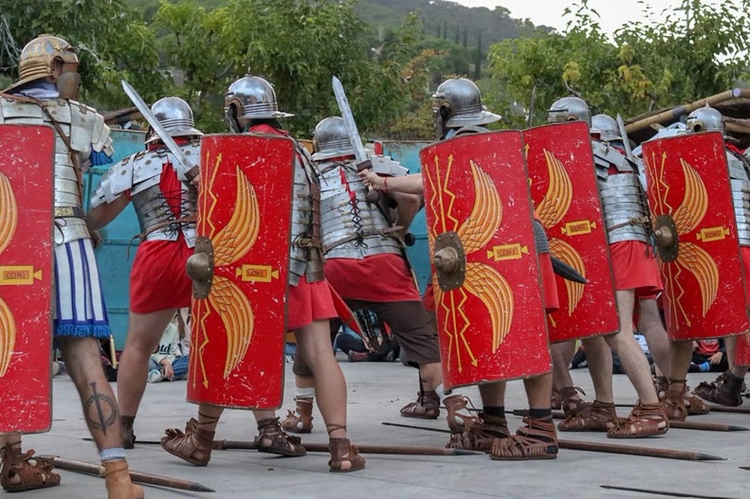 15. Reviu Ilturo.jpg