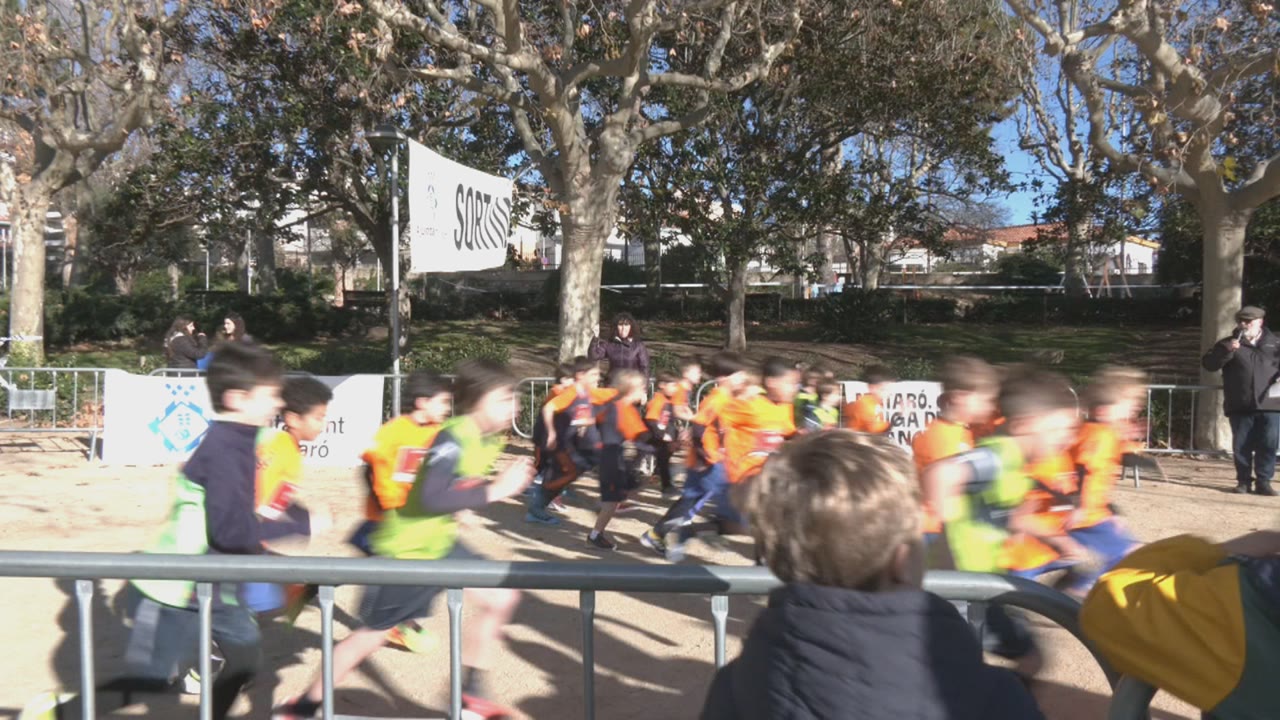 el-cros-dels-jocs-escolars-apropen-als-infants-de-mataro