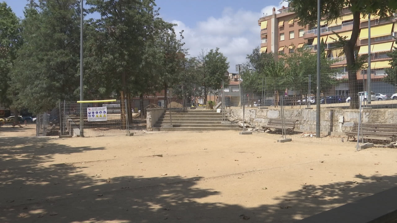 placa-catalunya-mataro-enceta-reforma-guanyar-seguretat-accessibilitat-reticencies-veinat