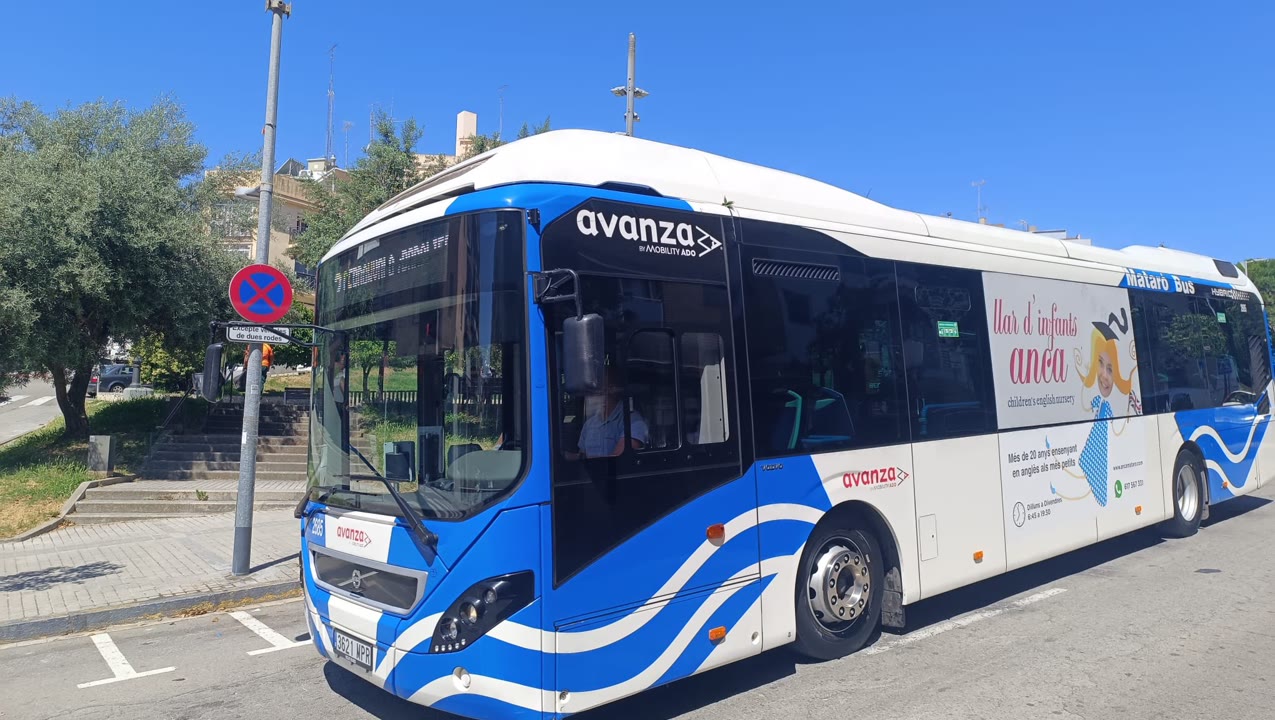 foot_bus_2.jpg