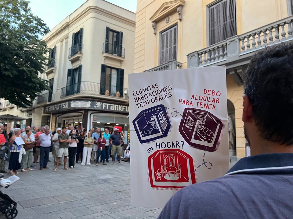 Manifestacio ajuntament.jpeg