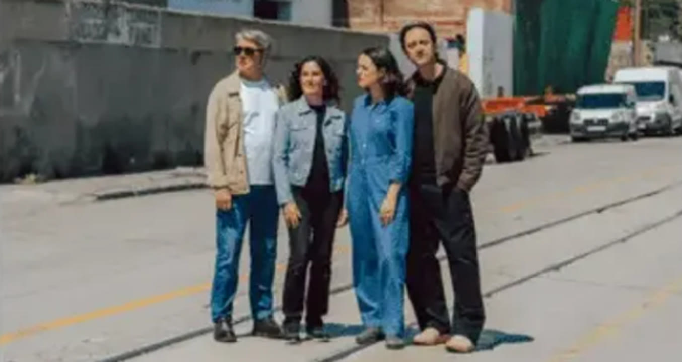 AI, LA MISÈRIA ENS FARÀ FELIÇOS.png