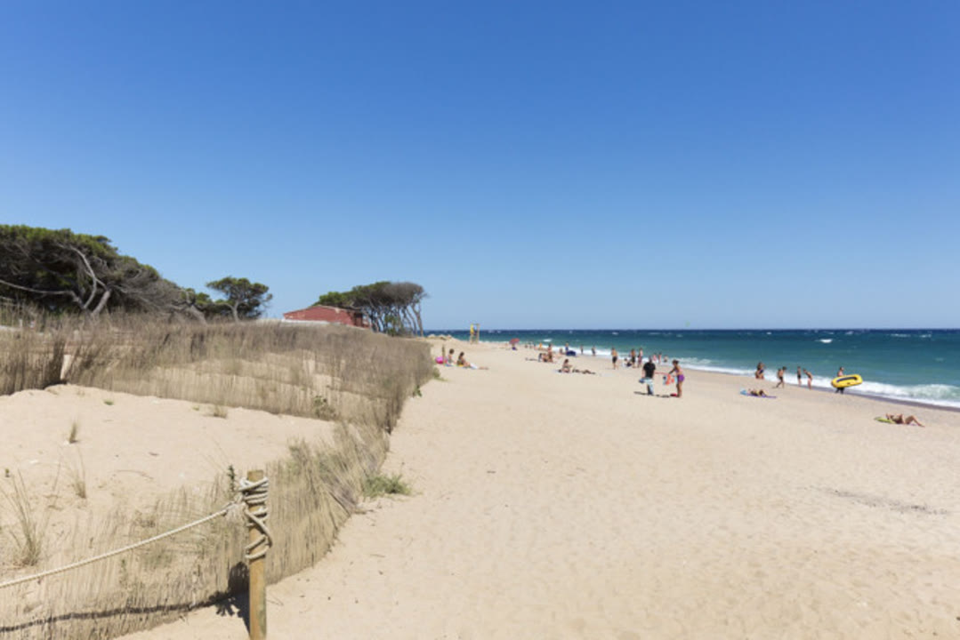 platja_de_la_conca_malgrat_de_mar_1_a649x433webp.jpg