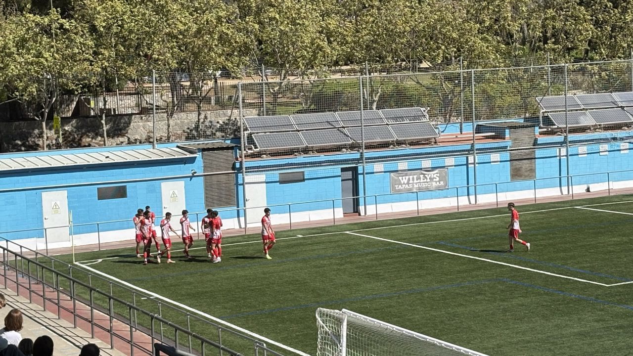 empat-poc-satisfactori-a-esplugues