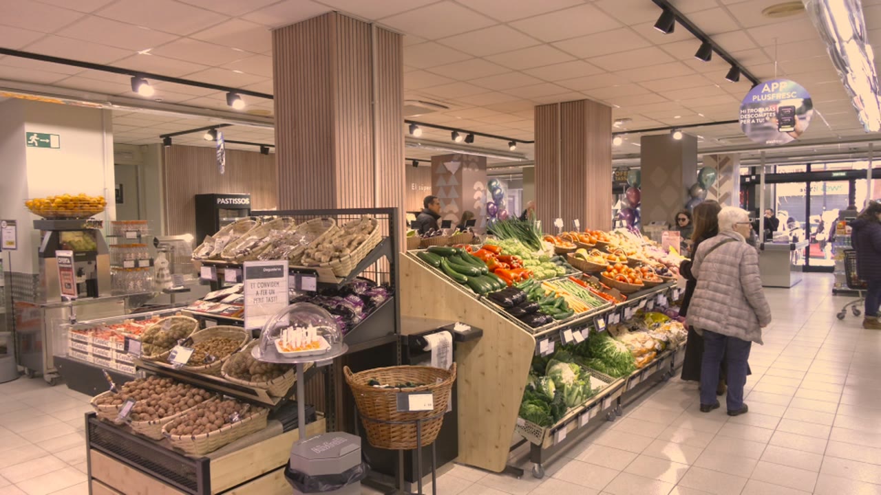 plusfresc-obre-a-mataro-el-seu-primer-supermercat-del-maresme
