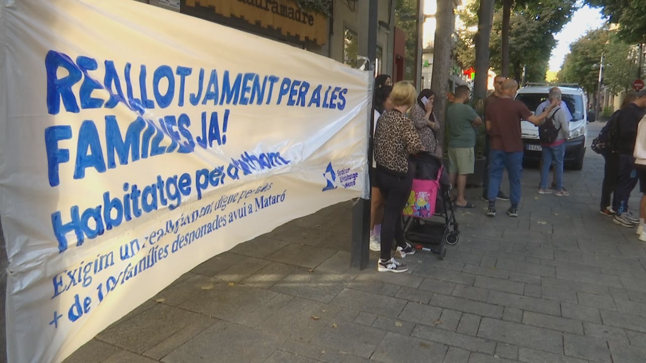 els-desallotjats-del-camping-illegal-reclamen-un-lloc-alternatiu-per-viure